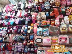 石家庄户外防寒用品销售火热，手套护膝成市民御寒必备